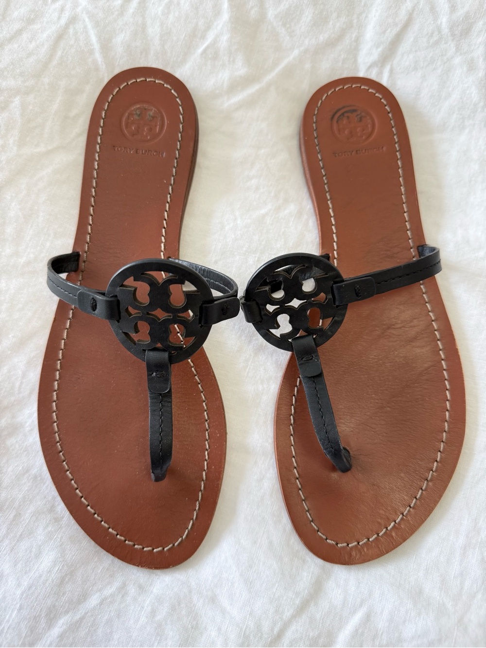 Tory Burch Black Leather Logo Thong Sandals with Brown Footbed